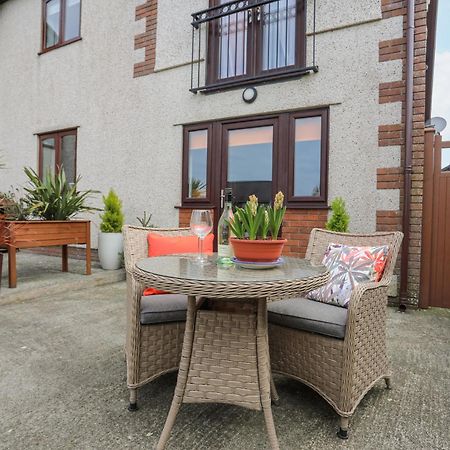 Bwlch Y Gwynt Bach Villa Llangefni Exterior photo